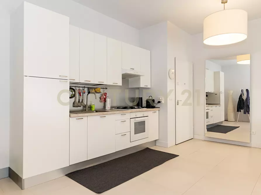 Immagine 15 di Trilocale in vendita  in Via Ruggero Leoncavallo 5 a Catania