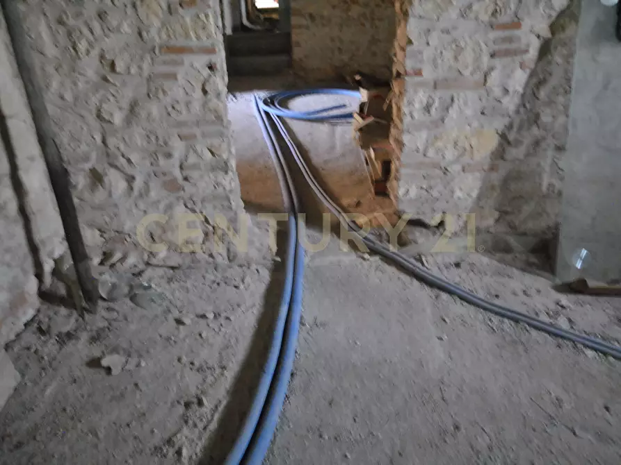 Immagine 21 di Palazzo in vendita  in Via Padovana 1a a Arcole