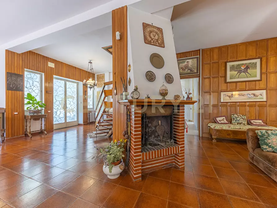 Immagine 16 di Villa in vendita  in Corso San Francesco 159 a Anzio