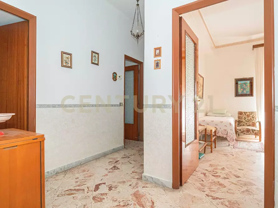 Immagine 10 di Pentalocale in vendita  in Via Catania 42 a Enna