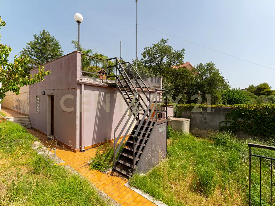 Immagine 36 di Villa in vendita  in Via Michelangelo Buonarroti 4 a Tremestieri Etneo