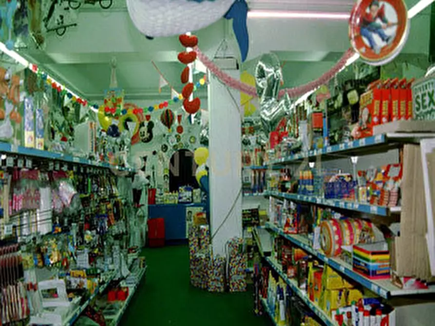 Immagine 2 di Attività commerciale in vendita  in via adda 68 a Grosseto