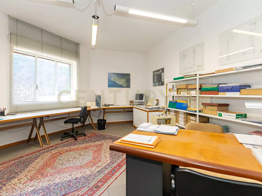 Immagine 9 di Ufficio in vendita  in Via Convento del Carmine 5 a Tremestieri Etneo