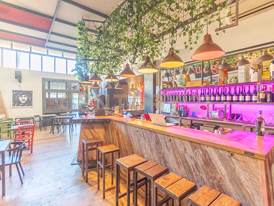 Immagine 26 di Bar / Ristorante in vendita  in Via Romana 193 a Guidonia Montecelio