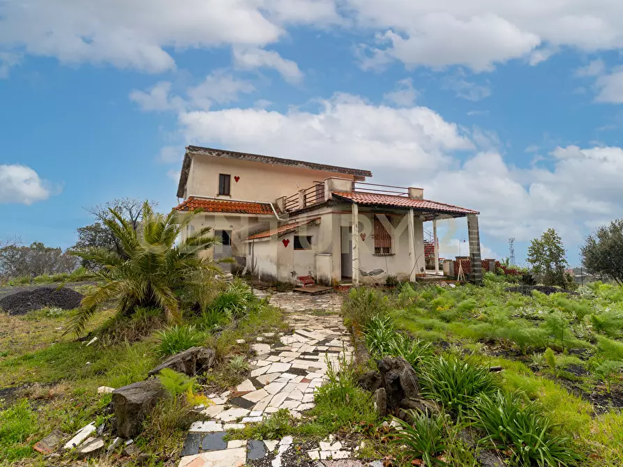 Immagine 2 di Villa in vendita  in Via Nocille 55 a Mascali