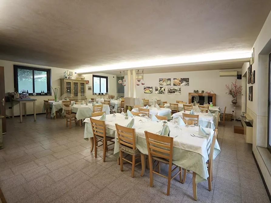 Immagine 11 di Pentalocale in vendita  in Via Giuseppe Garibaldi 5 a Casaleone