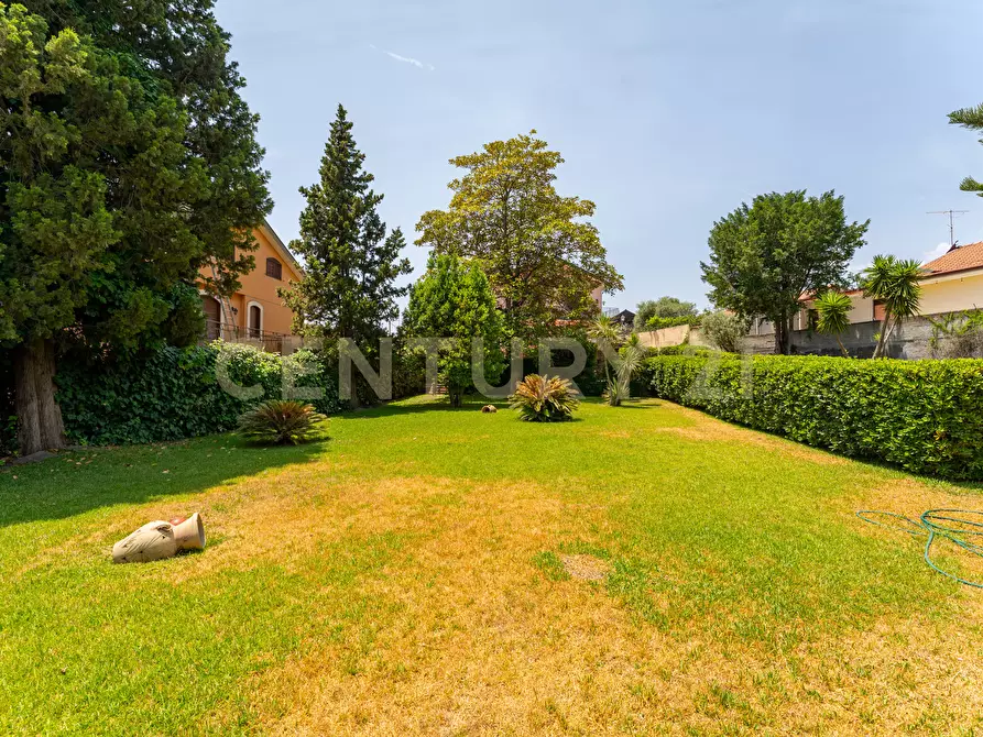 Immagine 19 di Villa in vendita  in Via Salemi 18 a Mascalucia