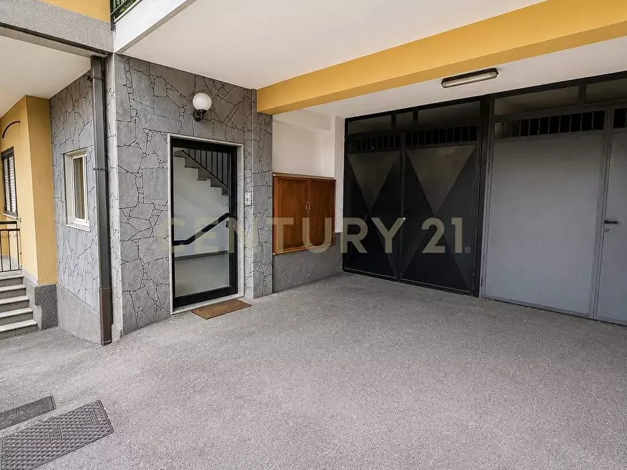 Immagine 4 di Trilocale in vendita  in Via Turi D'Agostino 145 a Aci Catena