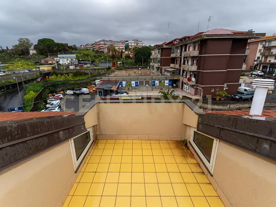 Immagine 19 di Trilocale in vendita  in Via Antonio Gramsci 23 a Gravina Di Catania