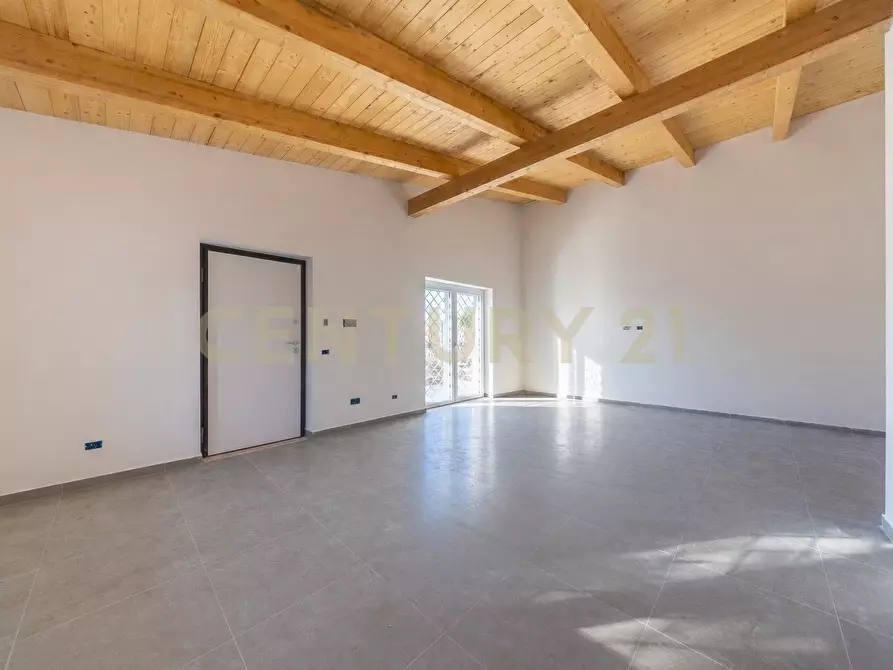 Immagine 1 di Casa trifamiliare in vendita  in Via Basento 4 a Aprilia