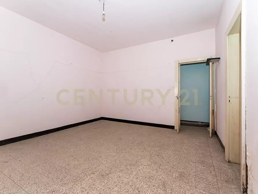 Immagine 11 di Bilocale in vendita  in corso delle province 84 a Catania