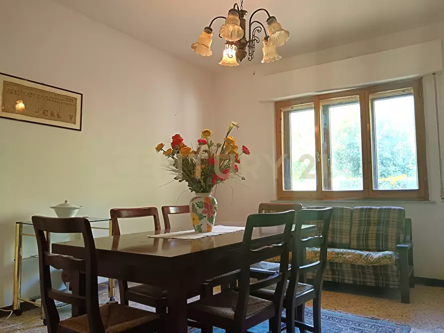 Immagine 2 di Pentalocale in vendita  in Via della Chiesa 1 a Castiglione D'orcia