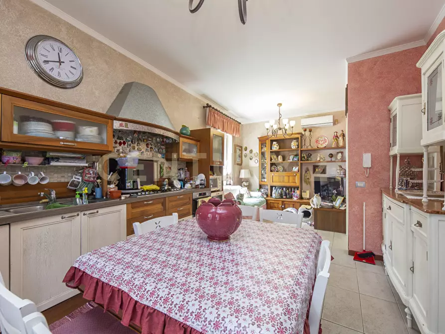 Immagine 24 di Pentalocale in vendita  in Viale Lorenzo Bolano 45 a Catania