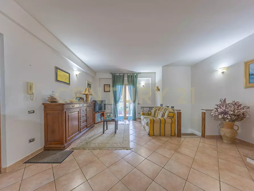 Immagine 26 di Pentalocale in vendita  in Via Ticino 55 a Anzio