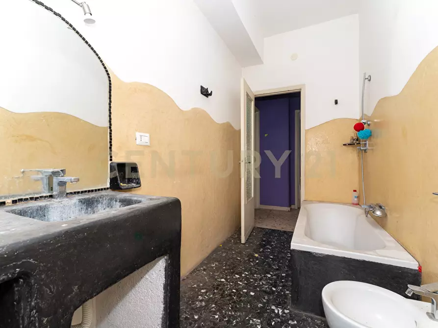 Immagine 17 di Quadrilocale in vendita  in Via Giuseppe Patanè a Catania