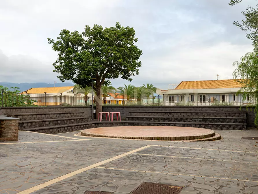 Immagine 59 di Mansarda in vendita  in Via Spiaggia 39 a Mascali