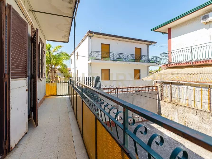 Immagine 33 di Villa in vendita  in Via Macello 47 a Catania