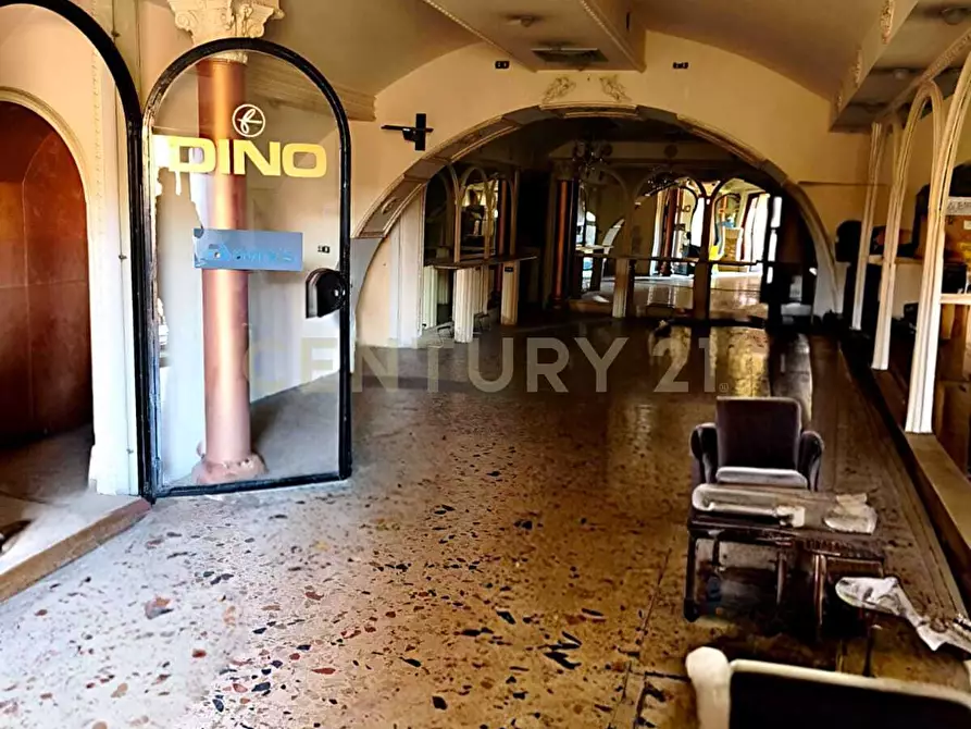 Immagine 26 di Locale commerciale in vendita  in Corso Vittorio Emanuele 12 a Sciacca