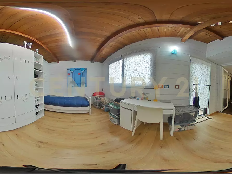 Immagine 73 di Attico in vendita  in Via Maria Gianni 85 a Catania