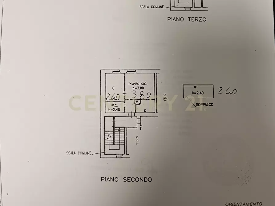 Immagine 37 di Bilocale in vendita  in Via della Penna 16 a Castel Del Piano
