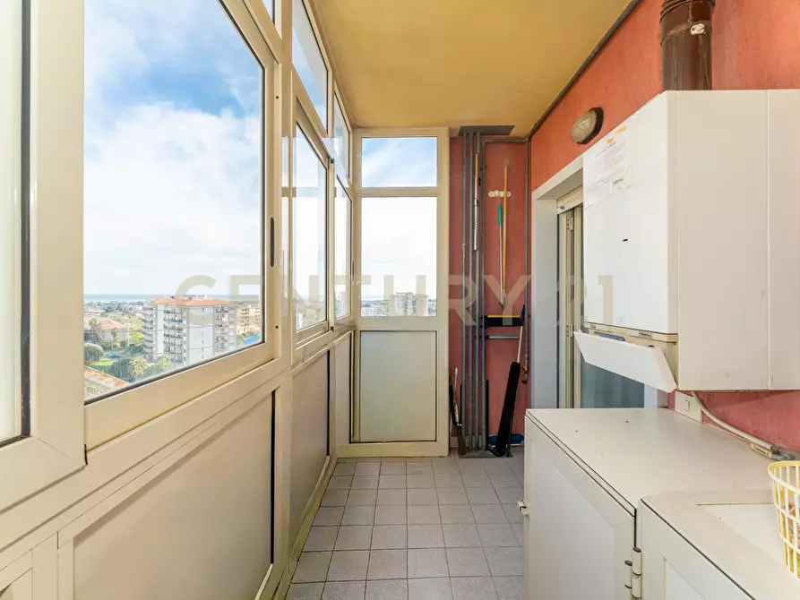 Immagine 24 di Quadrilocale in vendita  in Viale Librino 1 a Catania