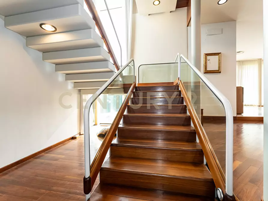 Immagine 37 di Villa in vendita  in Via dei Maceratoi 4 a Acireale