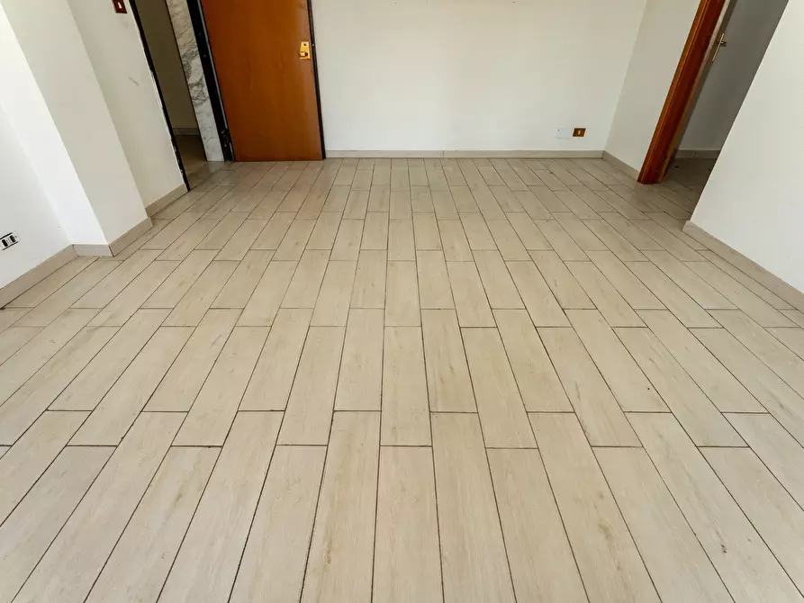 Immagine 10 di Trilocale in vendita  in Via Firenze 112 a Aci Castello