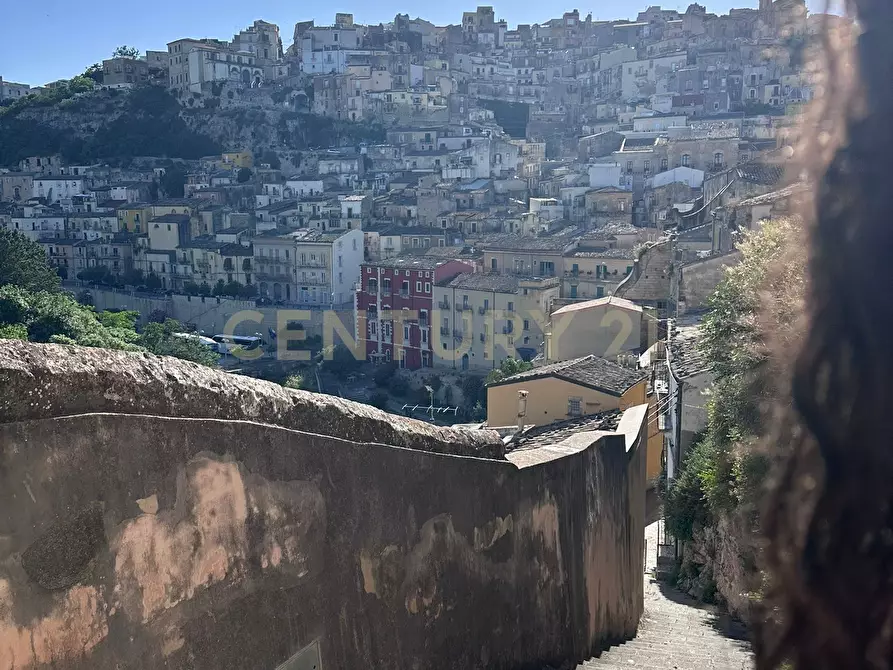 Immagine 8 di Casa indipendente in vendita  a Ragusa