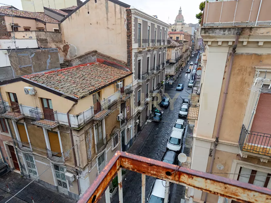 Immagine 26 di Quadrilocale in vendita  in Via Santissima Trinità 71 a Catania