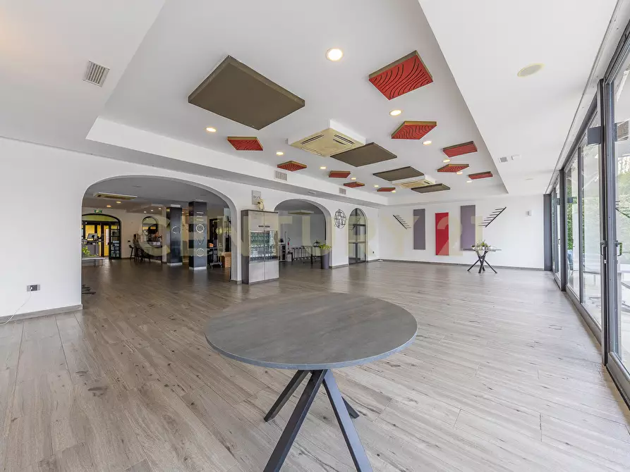 Immagine 27 di Attività commerciale in vendita  in Via Fratelli Maristi 14 a Roma