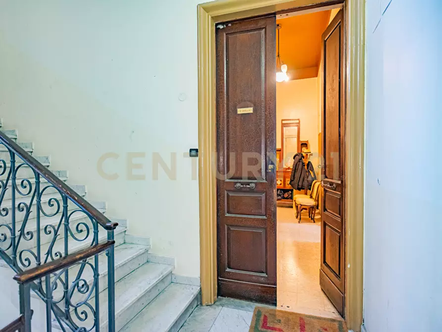 Immagine 17 di Pentalocale in vendita  in Via Francesco Riso 34 a Catania