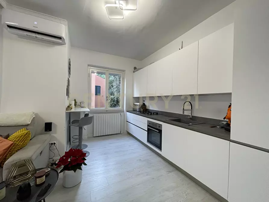 Immagine 8 di Trilocale in vendita  in Via del Solevia del sole a Monte Argentario