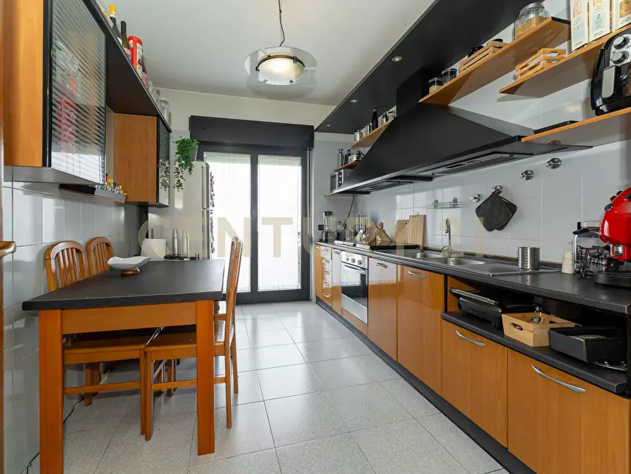 Immagine 32 di Quadrilocale in vendita  in Viale Giuseppe Lainò 7 a Catania