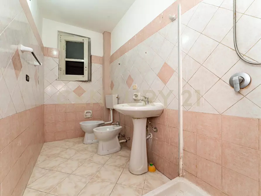Immagine 12 di Trilocale in vendita  in Via del Frantoio 17 a Catania