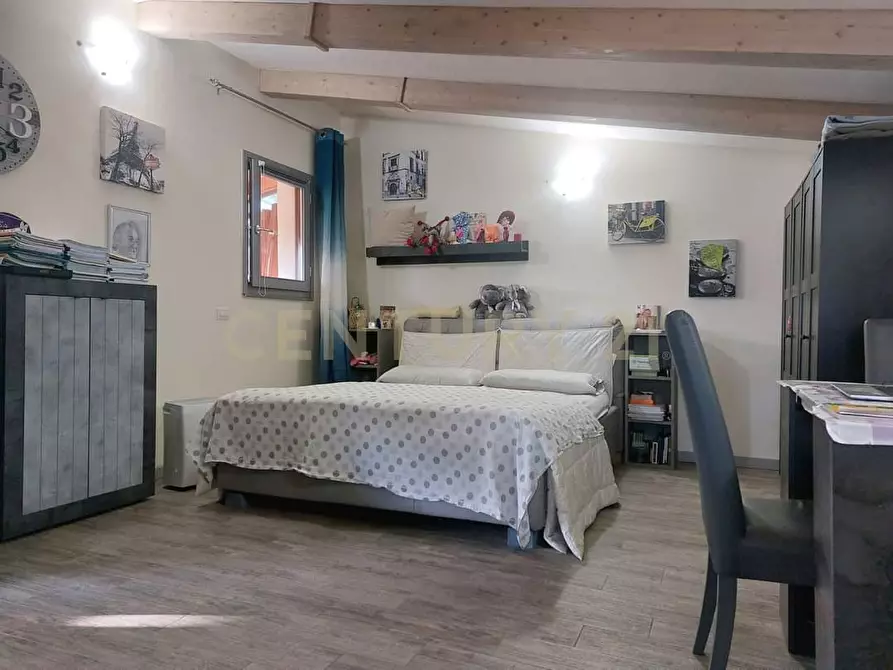 Immagine 25 di Loft/Open space in vendita  in via fonte antese snc a Radicofani