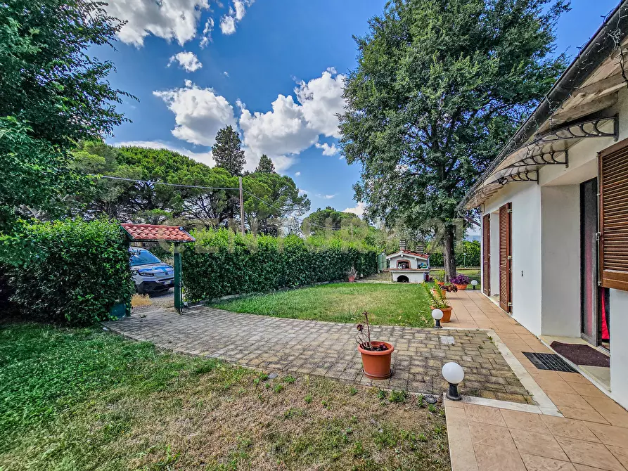 Immagine 15 di Villa in vendita  in Via del Madonnino snc a Grosseto