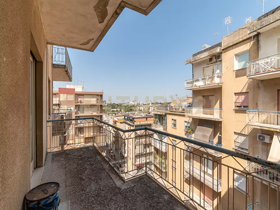 Immagine 9 di Appartamento in vendita  in Viale Mario Milazzo 77 a Caltagirone