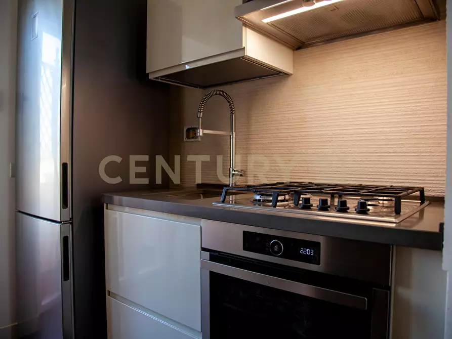 Immagine 32 di Bilocale in affitto  in Via Montecristo 10 a Roma