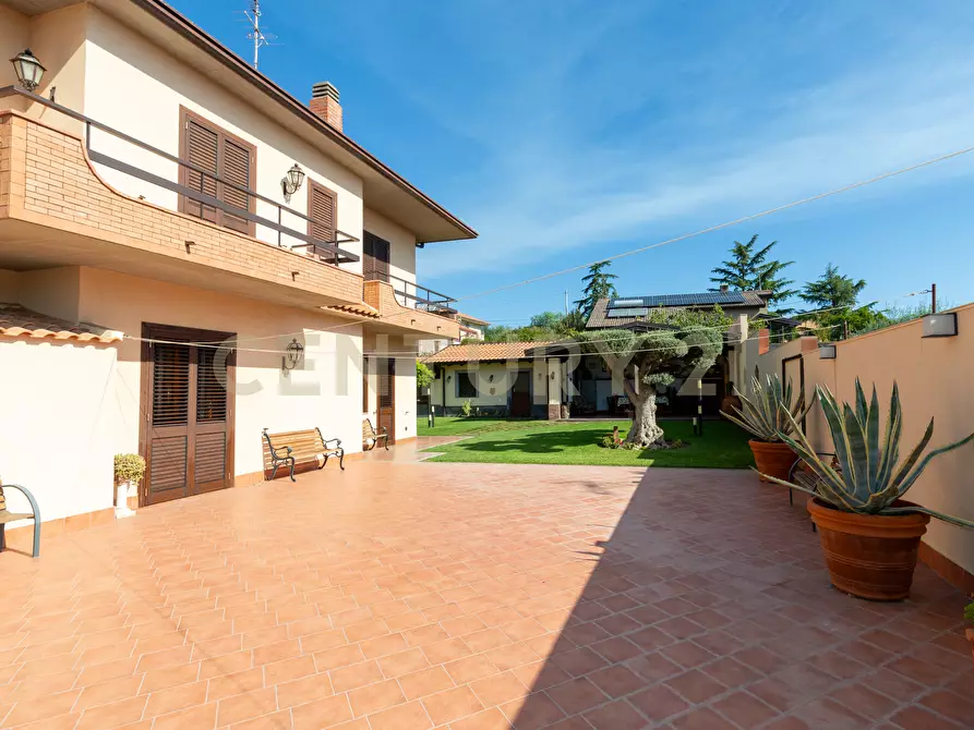 Immagine 8 di Villa in vendita  in Via Salemi 19 a Mascalucia