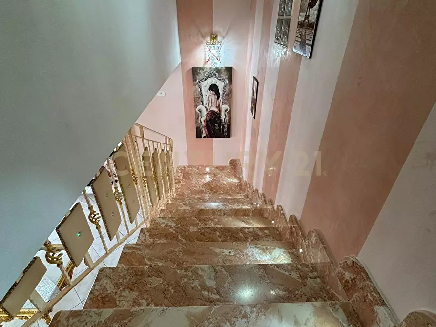 Immagine 73 di Pentalocale in vendita  in Via Giuseppe Basile 2 a Agrigento
