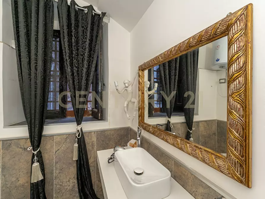 Immagine 28 di Bilocale in vendita  in Via Fornaciai 19 a Catania