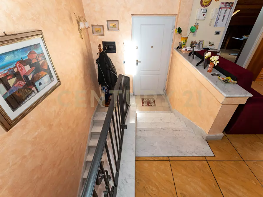 Immagine 51 di Appartamento in vendita  in Via Stazione 12 a Aci Castello