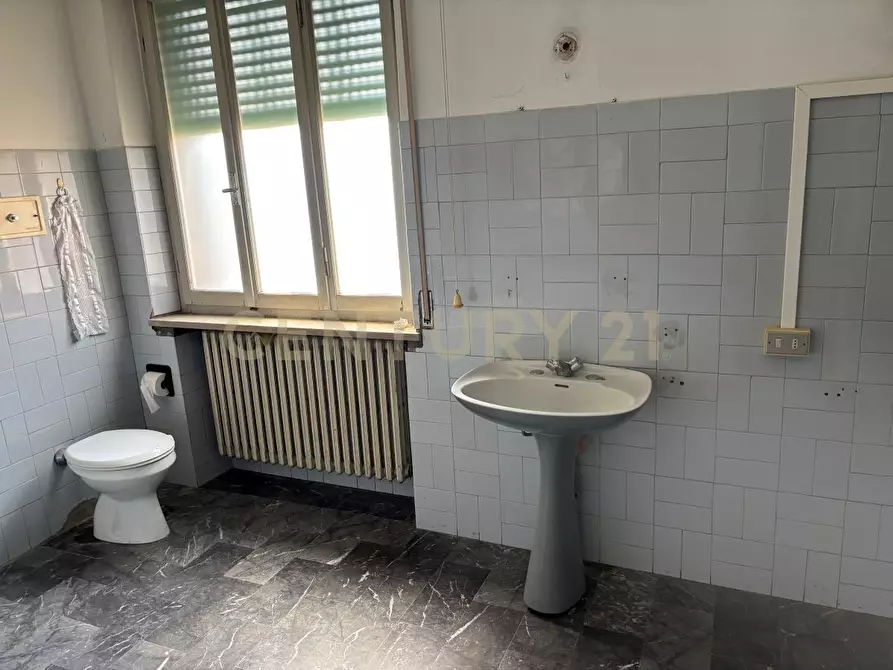 Immagine 13 di Palazzo in vendita  in Via Roma 85 a Isola Della Scala