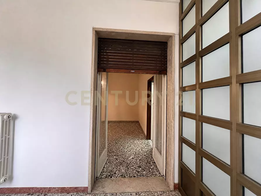 Immagine 14 di Appartamento in vendita  in Via Aterno 255 a Pescara