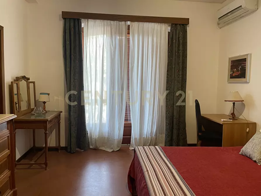 Immagine 27 di Villa in vendita  in manzella sn a Aci Castello