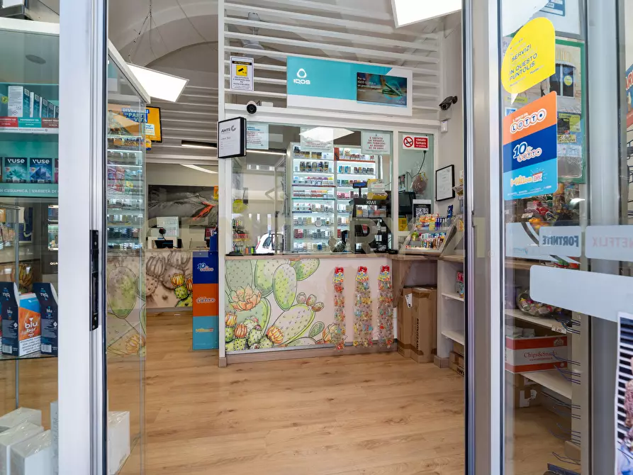 Immagine 2 di Tabaccheria in vendita  in Piazza Grande 11 a Catania