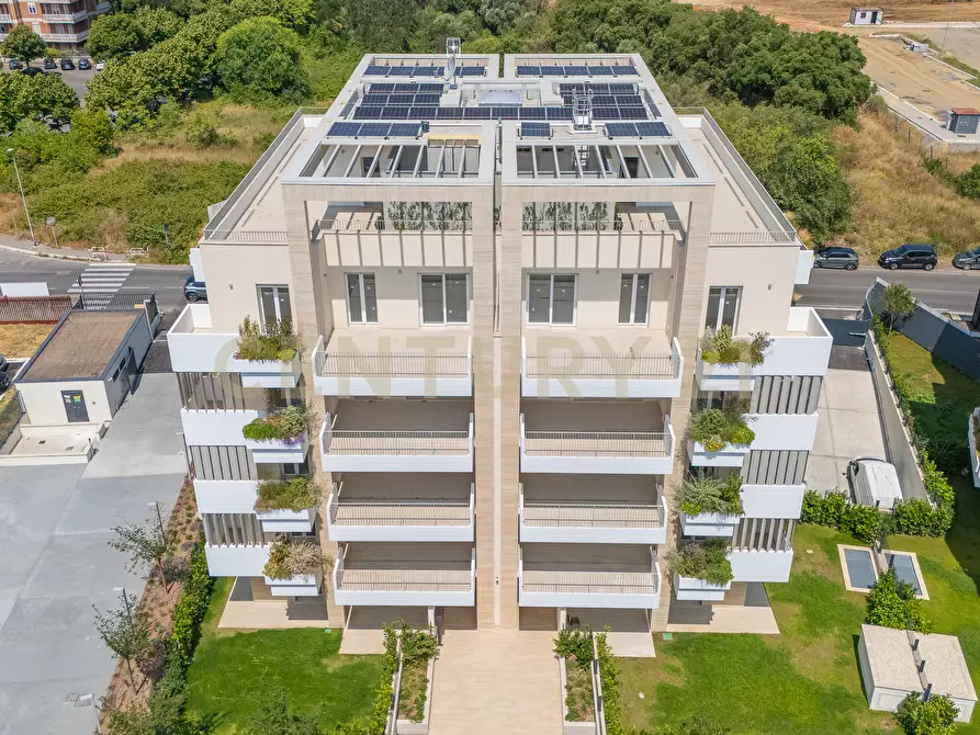 Immagine 30 di Quadrilocale in vendita  in Via della Vignaccia 45 a Roma