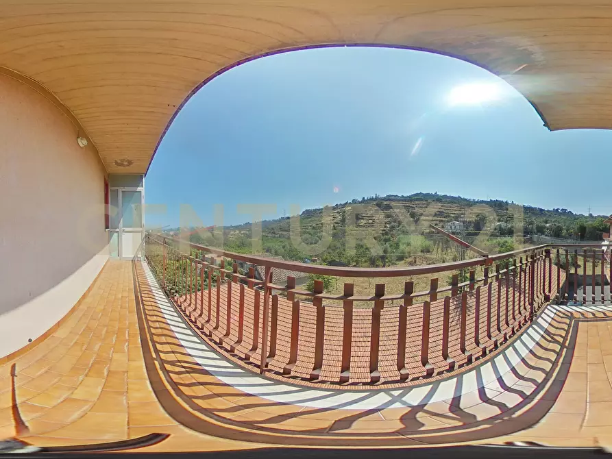 Immagine 49 di Trilocale in vendita  in Via San Nicolò 134 a Aci Catena