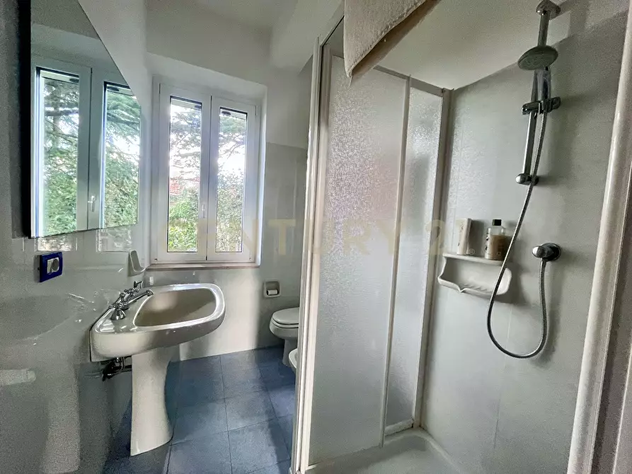 Immagine 40 di Villa in vendita  in Piazza Barbana 35 a Scansano