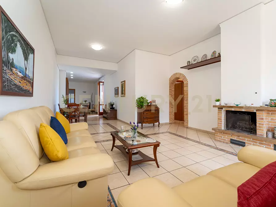 Immagine 27 di Casa semindipendente in vendita  in Via Duca degli Abruzzi 105 a San Giovanni La Punta